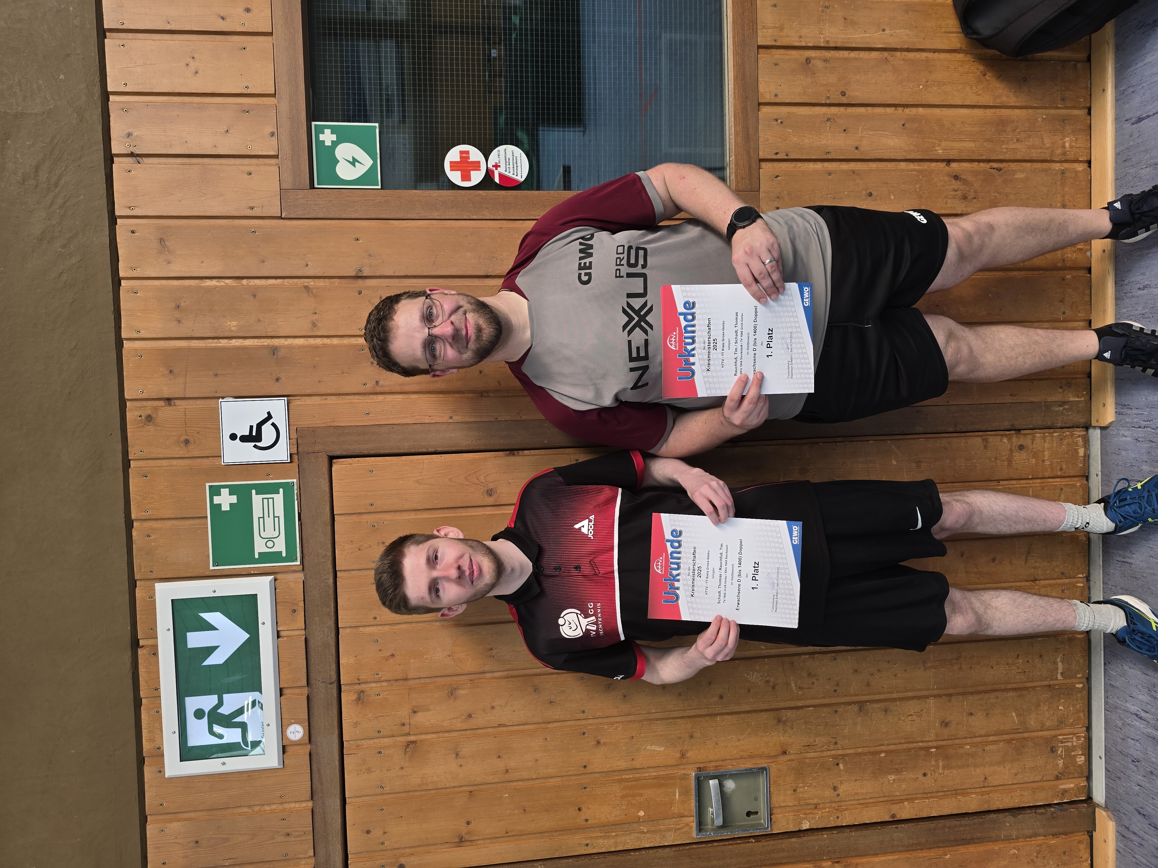Thomas und Tim Doppelsiger Herren D