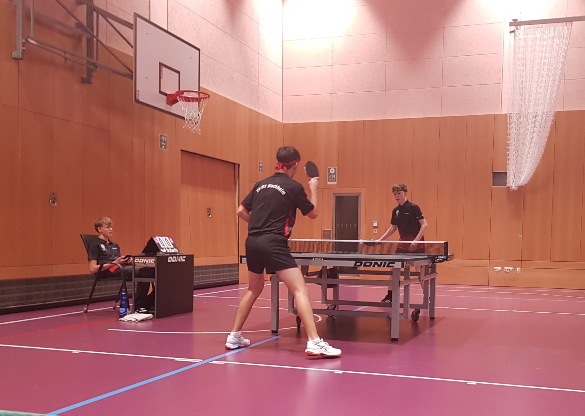 Flynn im Kampf gegen das Geburtstagskind