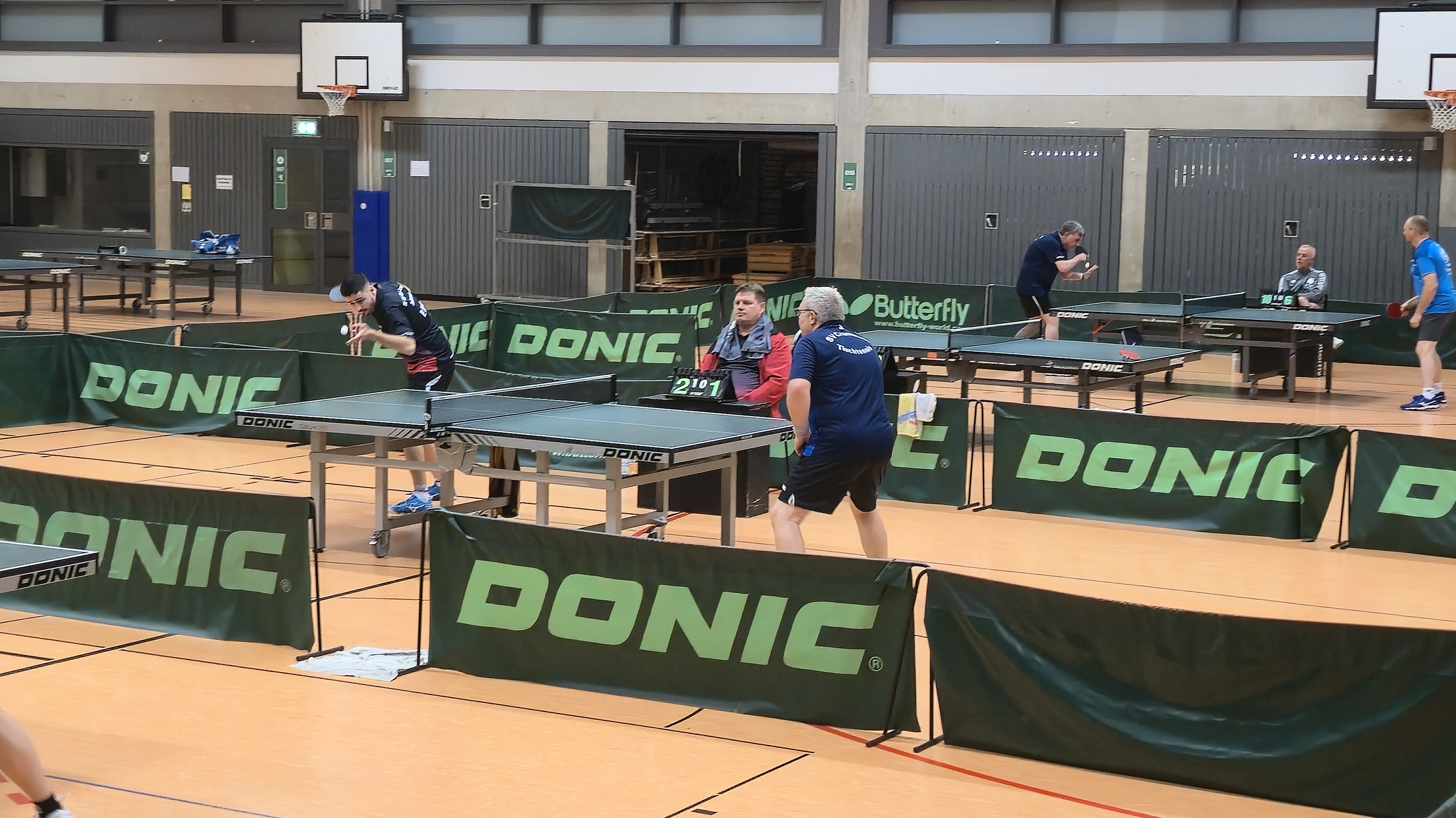 Vs Crumstadt: Vom extremen Rhythmus seines Gegners ließ sich Patrick Nickel nicht beeindrucken.