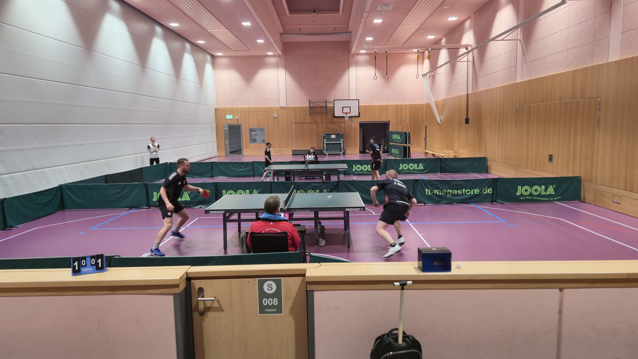 Das vordere Paarkreuz konnte mit einer 2:2 Bilanz gegen starke Gegner zufrieden sein.